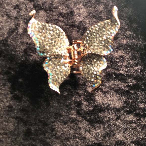 RHINESTONE/GOLD SET BUTTERFLY HAIRPIECE - Picture 2 of 14